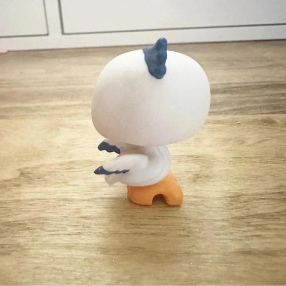 Littlest Pet Shop white and blue pelican 517 (2007) - Picture 13 of 15